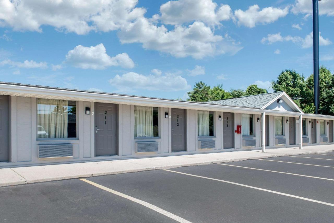 Rodeway Inn Sharonville Exterior photo