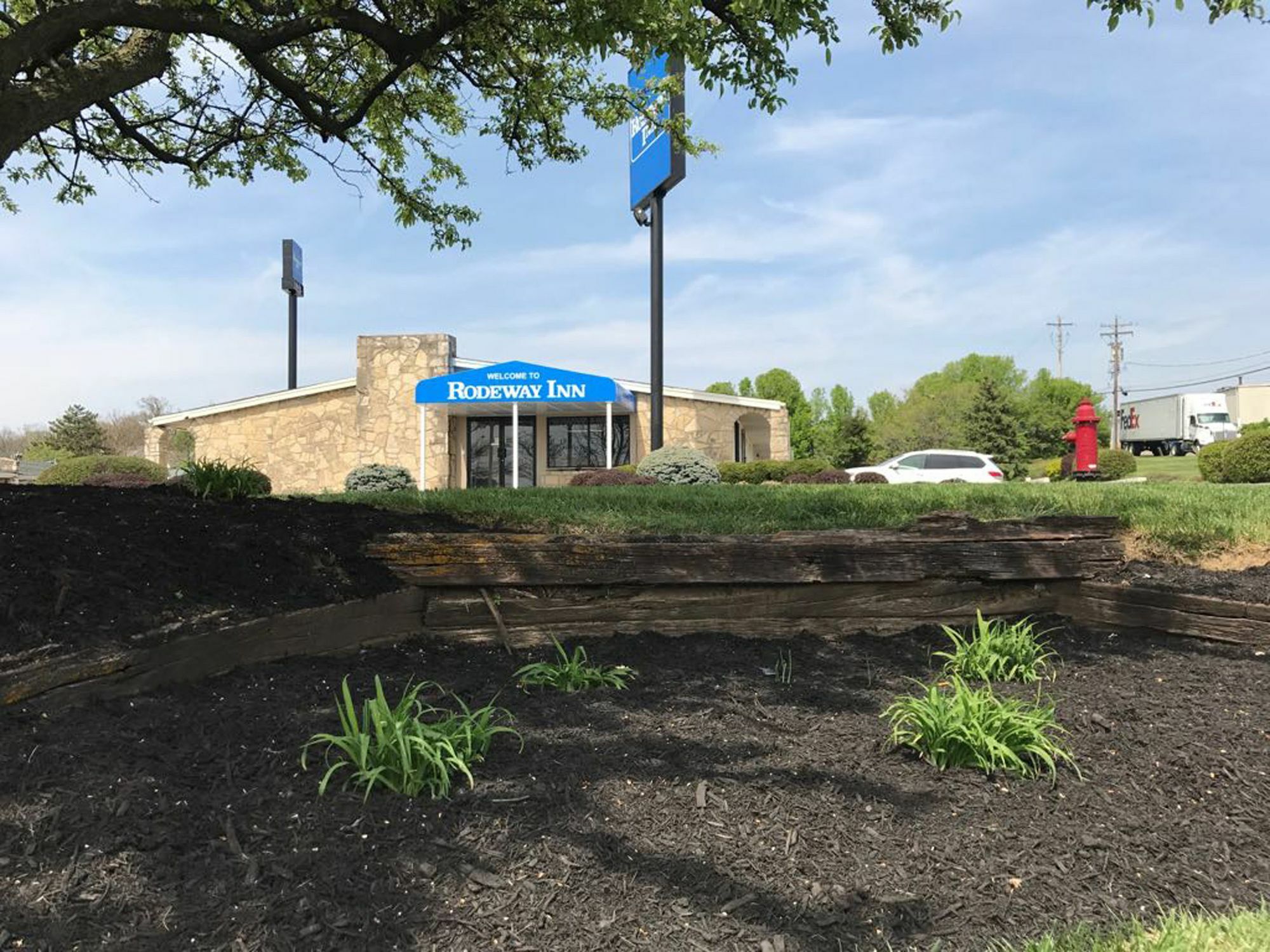 Rodeway Inn Sharonville Exterior photo